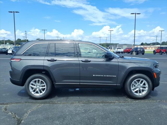 2025 Jeep Grand Cherokee GRAND CHEROKEE LAREDO X 4X2