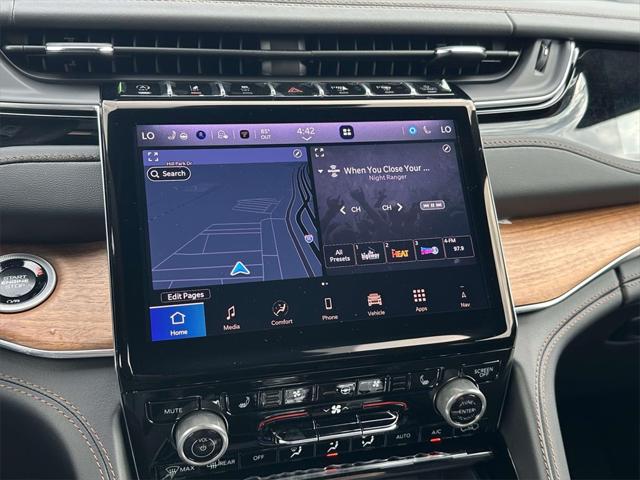 2025 Jeep Grand Cherokee GRAND CHEROKEE SUMMIT RESERVE 4X4