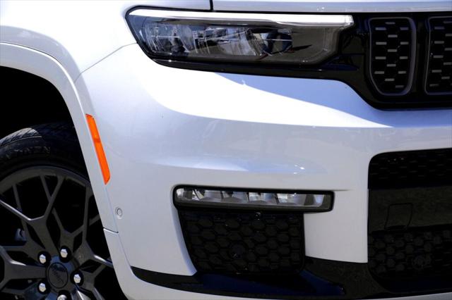 2025 Jeep Grand Cherokee GRAND CHEROKEE L SUMMIT 4X4