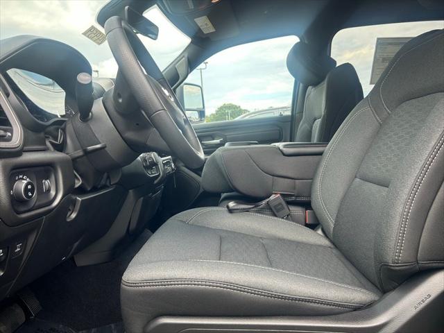 2026 RAM Ram 1500 RAM 1500 WARLOCK CREW CAB 4X4 57 BOX