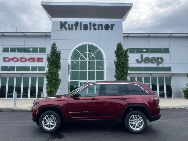 2025 Jeep Grand Cherokee GRAND CHEROKEE LAREDO X 4X4