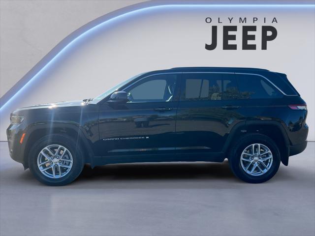 2025 Jeep Grand Cherokee GRAND CHEROKEE LAREDO X 4X4