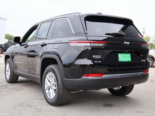 2025 Jeep Grand Cherokee GRAND CHEROKEE LAREDO X 4X4