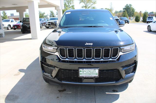 2025 Jeep Grand Cherokee GRAND CHEROKEE LAREDO X 4X4