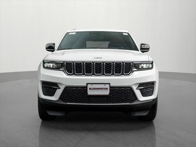 2025 Jeep Grand Cherokee GRAND CHEROKEE LAREDO X 4X4 2025 Jeep Grand Cherokee GRAND CHEROKEE LAREDO X 4X4