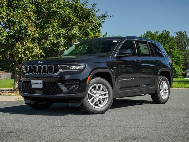 2025 Jeep Grand Cherokee GRAND CHEROKEE LAREDO X 4X4