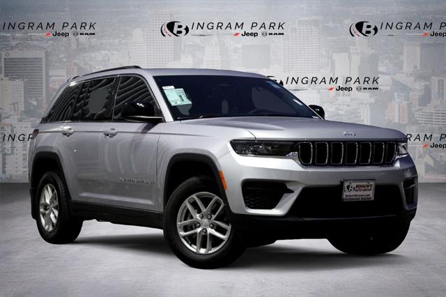 2025 Jeep Grand Cherokee GRAND CHEROKEE LAREDO X 4X4 2025 Jeep Grand Cherokee GRAND CHEROKEE LAREDO X 4X4