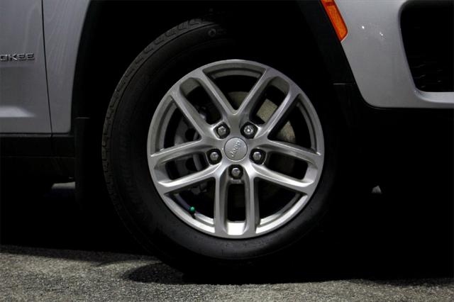 2025 Jeep Grand Cherokee GRAND CHEROKEE LAREDO X 4X4 2025 Jeep Grand Cherokee GRAND CHEROKEE LAREDO X 4X4