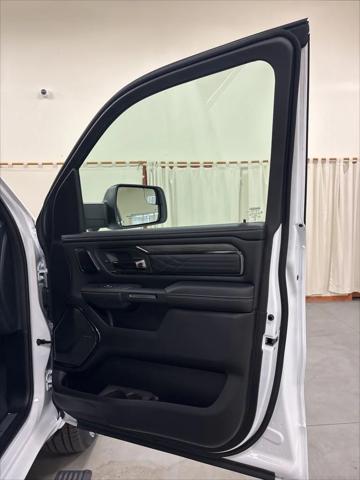 2026 Ram 1500 Limited Crew Cab 4x4 5'7" Box