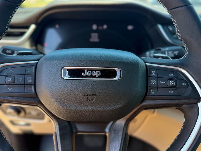 2025 Jeep Grand Cherokee GRAND CHEROKEE L LIMITED 4X2