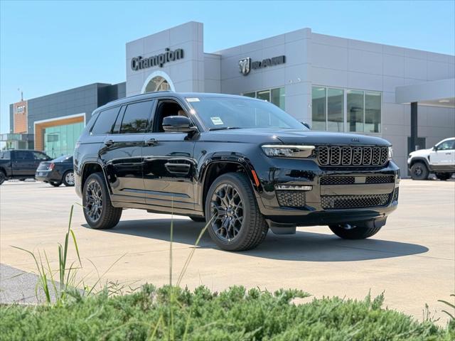 2025 Jeep Grand Cherokee GRAND CHEROKEE L SUMMIT 4X4