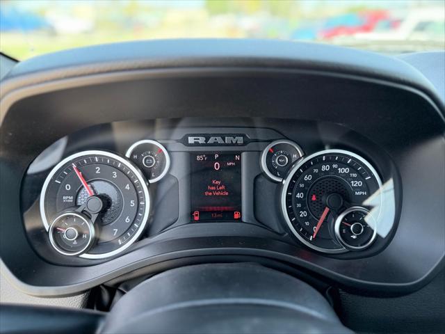 2025 RAM Ram 1500 RAM 1500 TRADESMAN CREW CAB 4X2 57 BOX 2025 RAM Ram 1500 RAM 1500 TRADESMAN CREW CAB 4X2 57 BOX