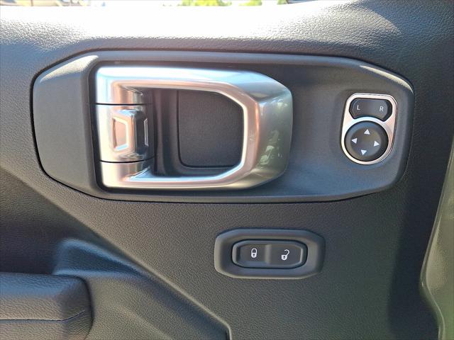 2025 Jeep Wrangler 4-Door Summit 4x4