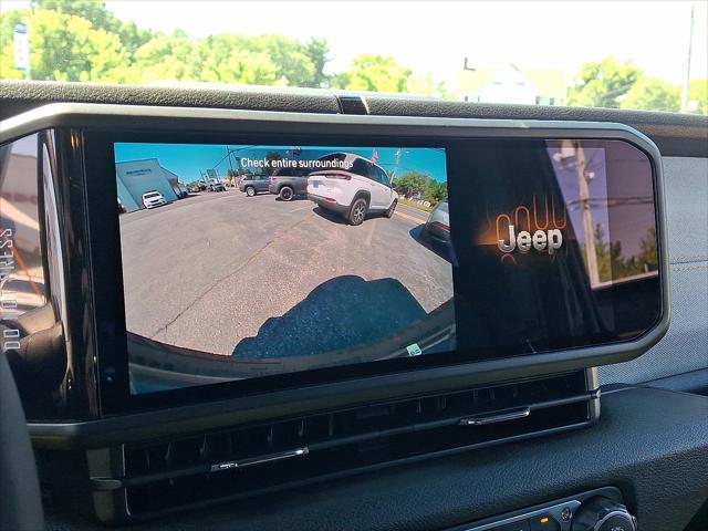 2025 Jeep Wrangler 4-Door Summit 4x4