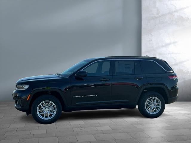 2025 Jeep Grand Cherokee GRAND CHEROKEE LAREDO X 4X4 2025 Jeep Grand Cherokee GRAND CHEROKEE LAREDO X 4X4