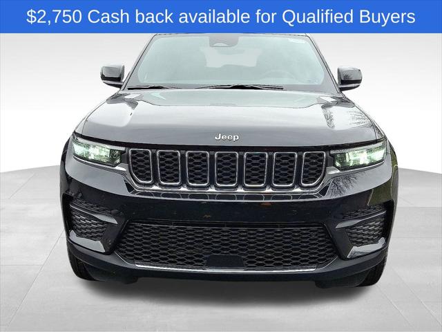 2025 Jeep Grand Cherokee GRAND CHEROKEE LAREDO X 4X4