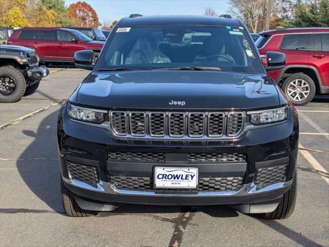 2025 Jeep Grand Cherokee Laredo X 4x4