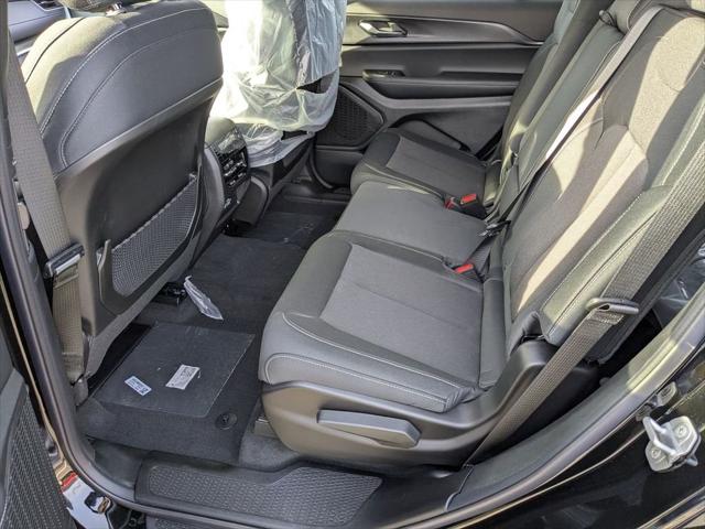 2025 Jeep Grand Cherokee Laredo X 4x4