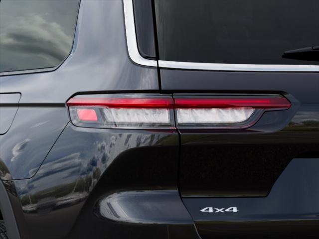 2025 Jeep Grand Cherokee Laredo X 4x4