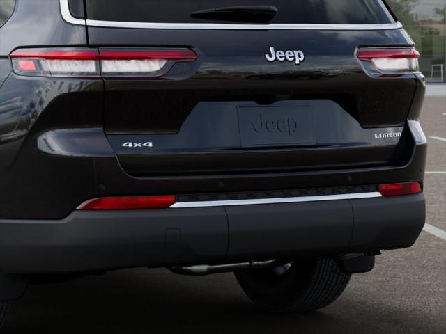 2025 Jeep Grand Cherokee Laredo X 4x4