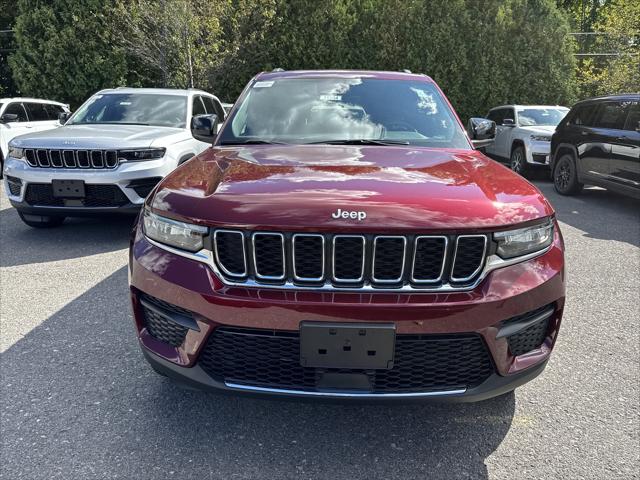 2025 Jeep Grand Cherokee GRAND CHEROKEE LAREDO X 4X4