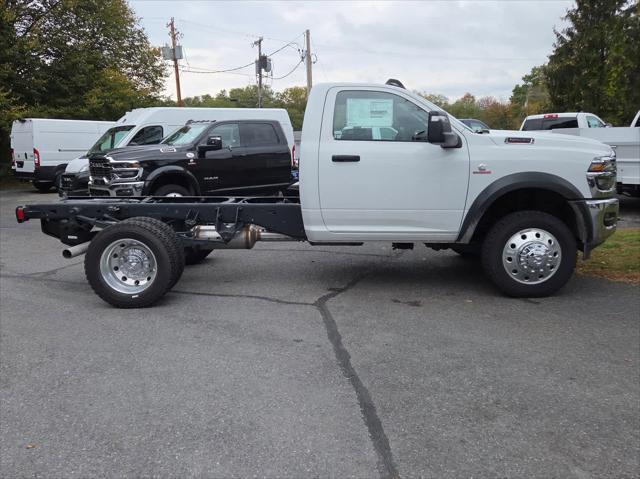 2026 RAM Ram 5500 Chassis Cab RAM 5500 TRADESMAN CHASSIS REGULAR CAB 4X4 60 CA