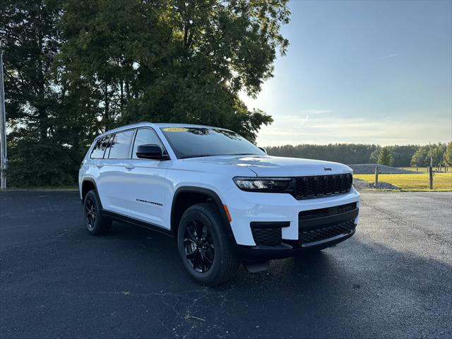 2025 Jeep Grand Cherokee GRAND CHEROKEE L ALTITUDE X 4X4
