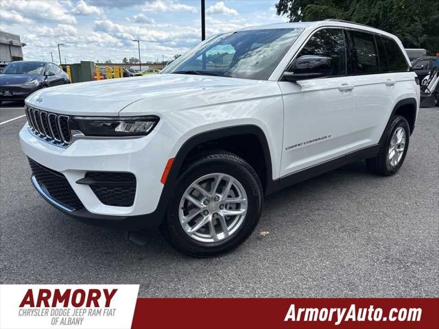 2025 Jeep Grand Cherokee GRAND CHEROKEE LAREDO X 4X4