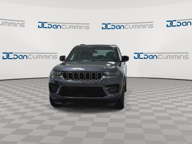 2025 Jeep Grand Cherokee GRAND CHEROKEE LAREDO X 4X4 2025 Jeep Grand Cherokee GRAND CHEROKEE LAREDO X 4X4