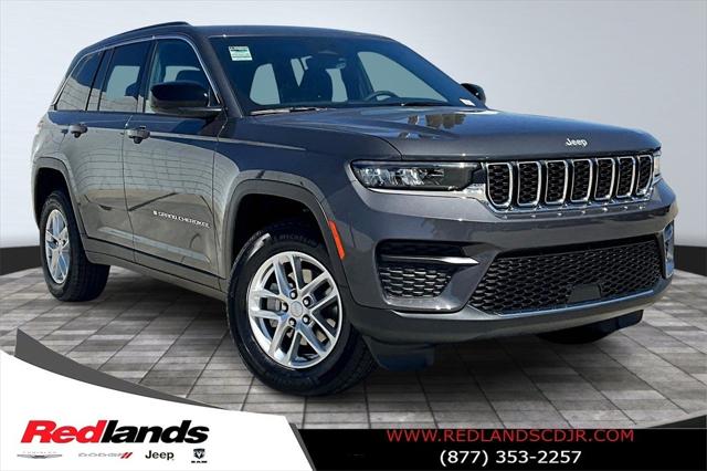 2025 Jeep Grand Cherokee GRAND CHEROKEE LAREDO X 4X4