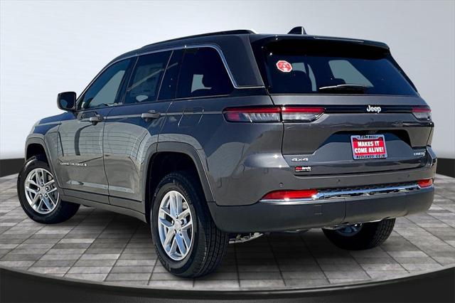 2025 Jeep Grand Cherokee GRAND CHEROKEE LAREDO X 4X4