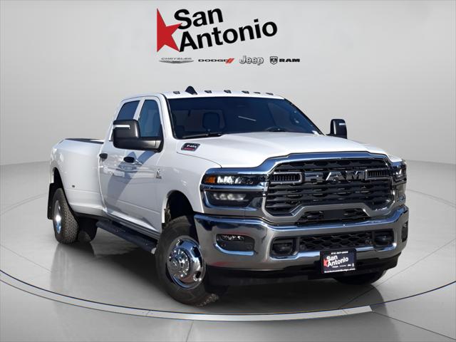 2026 RAM Ram 3500 RAM 3500 TRADESMAN CREW CAB 4X4 8 BOX