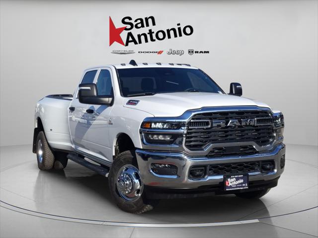 2026 RAM Ram 3500 RAM 3500 TRADESMAN CREW CAB 4X4 8 BOX
