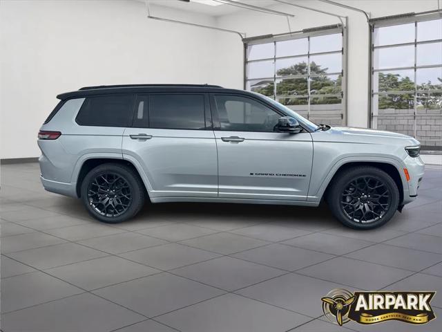 2025 Jeep Grand Cherokee GRAND CHEROKEE L SUMMIT 4X4