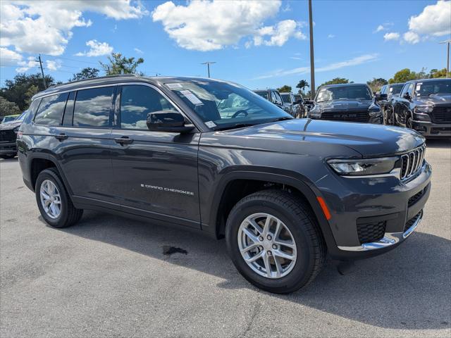 2025 Jeep Grand Cherokee GRAND CHEROKEE L LAREDO X 4X4