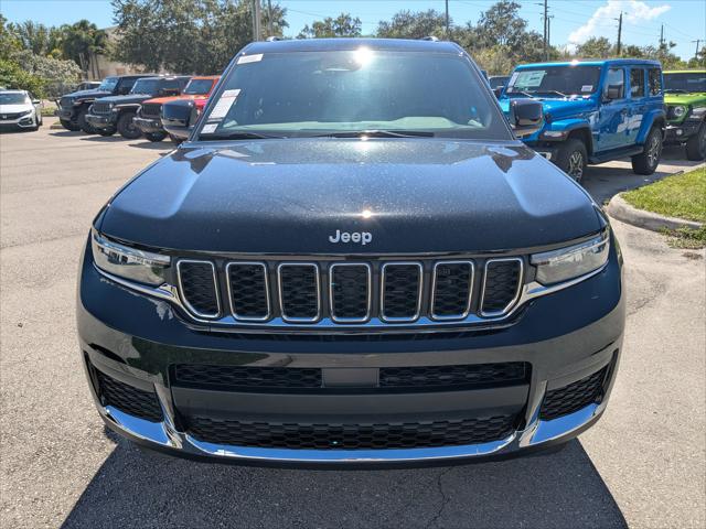 2025 Jeep Grand Cherokee GRAND CHEROKEE L LAREDO X 4X4