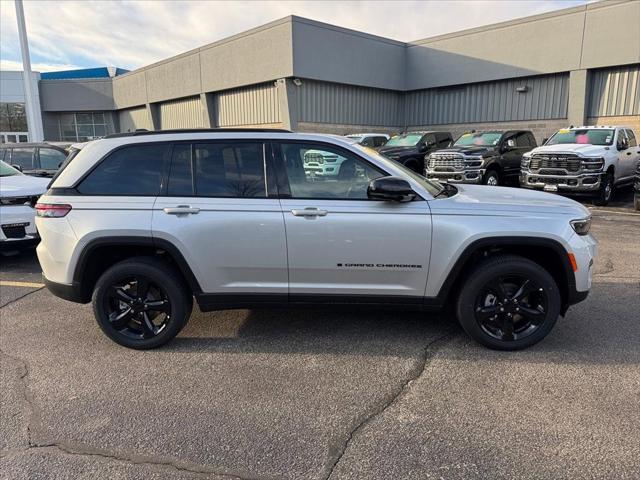 2025 Jeep Grand Cherokee GRAND CHEROKEE ALTITUDE X 4X4