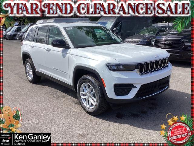 2025 Jeep Grand Cherokee GRAND CHEROKEE LAREDO X 4X4