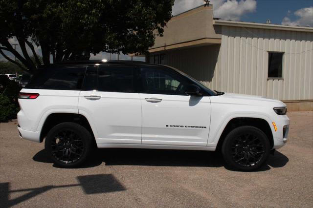 2025 Jeep Grand Cherokee GRAND CHEROKEE SUMMIT 4X4 2025 Jeep Grand Cherokee GRAND CHEROKEE SUMMIT 4X4