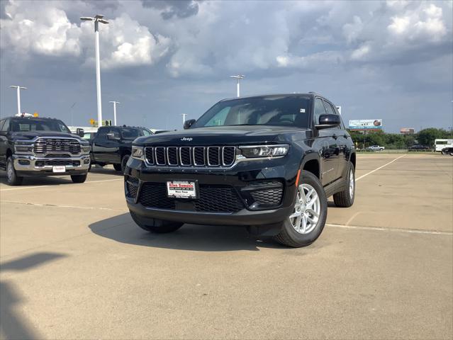 2025 Jeep Grand Cherokee GRAND CHEROKEE LAREDO X 4X2
