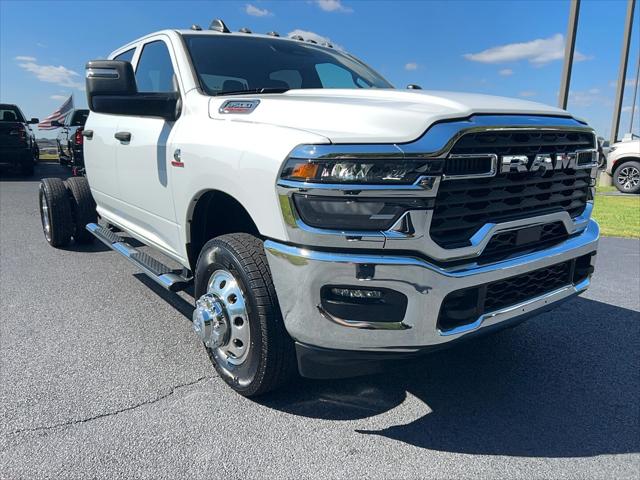2026 RAM Ram 3500 Chassis Cab RAM 3500 TRADESMAN CREW CAB CHASSIS 4X4 60 CA