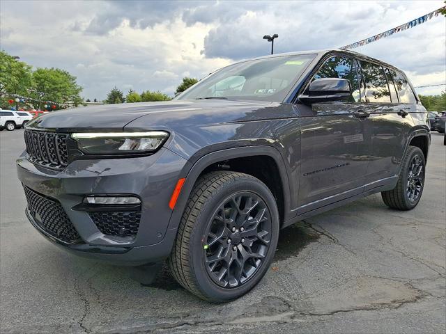 2025 Jeep Grand Cherokee GRAND CHEROKEE SUMMIT 4X4