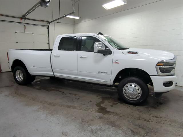 2026 RAM Ram 3500 RAM 3500 LARAMIE CREW CAB 4X4 8 BOX