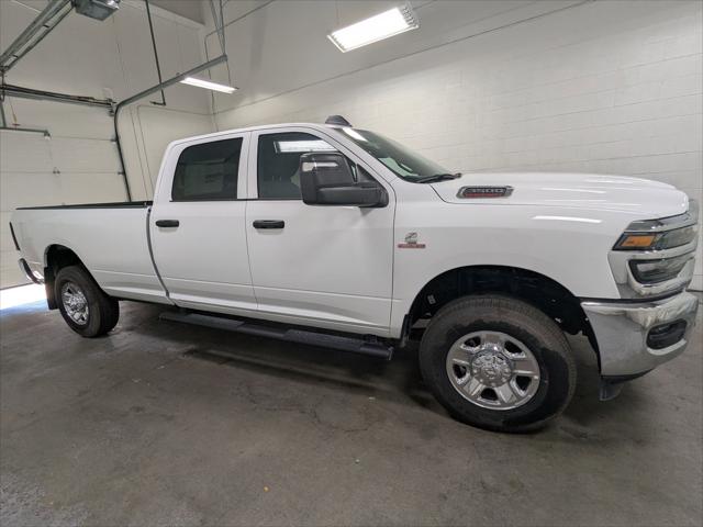 2026 RAM Ram 3500 RAM 3500 TRADESMAN CREW CAB 4X4 8 BOX
