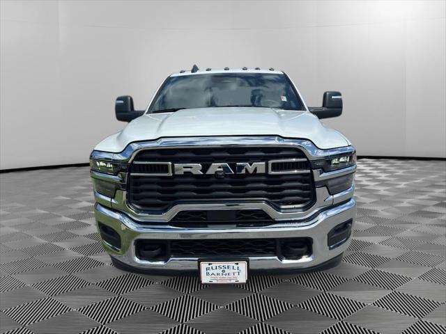 2026 RAM Ram 3500 Chassis Cab RAM 3500 TRADESMAN CREW CAB CHASSIS 4X4 60 CA 2026 RAM Ram 3500 Chassis Cab RAM 3500 TRADESMAN CREW CAB CHASSIS 4X4 60 CA