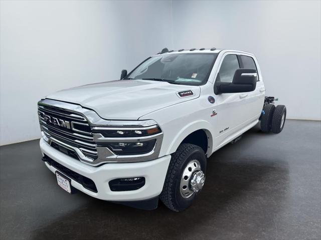 2026 RAM Ram 3500 Chassis Cab RAM 3500 BIG HORN CREW CAB CHASSIS 4X4 60 CA 2026 RAM Ram 3500 Chassis Cab RAM 3500 BIG HORN CREW CAB CHASSIS 4X4 60 CA