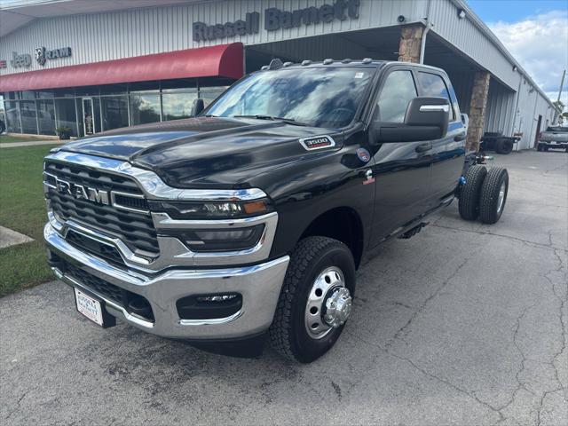 2026 RAM Ram 3500 Chassis Cab RAM 3500 TRADESMAN CREW CAB CHASSIS 4X4 60 CA 2026 RAM Ram 3500 Chassis Cab RAM 3500 TRADESMAN CREW CAB CHASSIS 4X4 60 CA