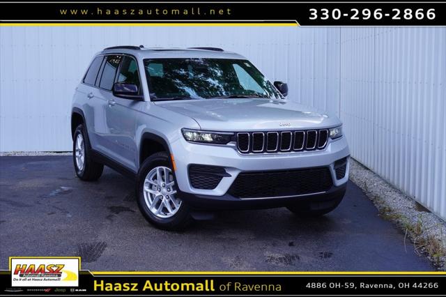 2025 Jeep Grand Cherokee GRAND CHEROKEE LAREDO X 4X4