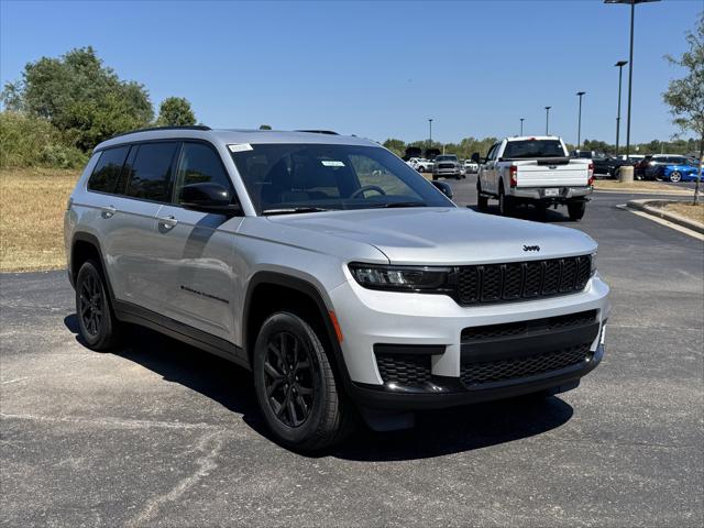 2025 Jeep Grand Cherokee GRAND CHEROKEE L ALTITUDE X 4X4