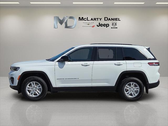 2025 Jeep Grand Cherokee GRAND CHEROKEE LAREDO 4X4